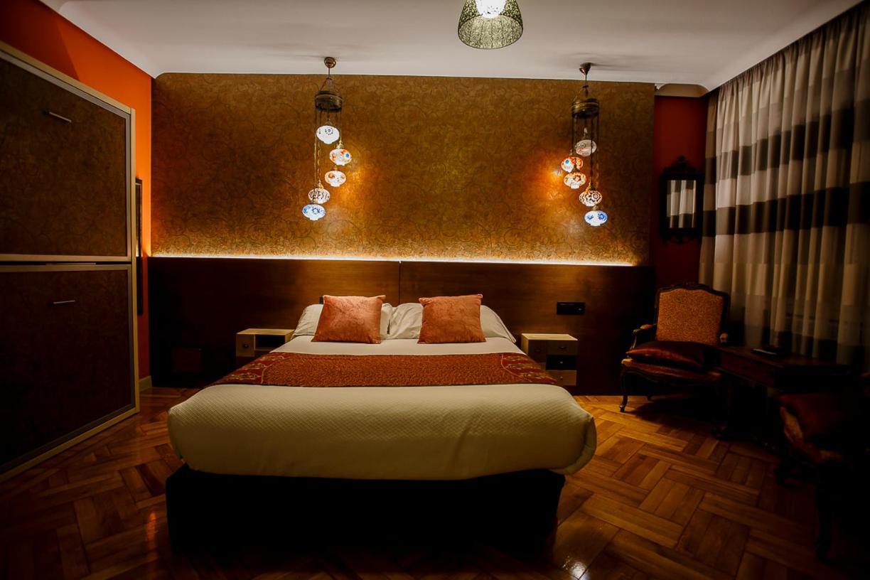 Hostal Rodas بنبلونة المظهر الخارجي الصورة