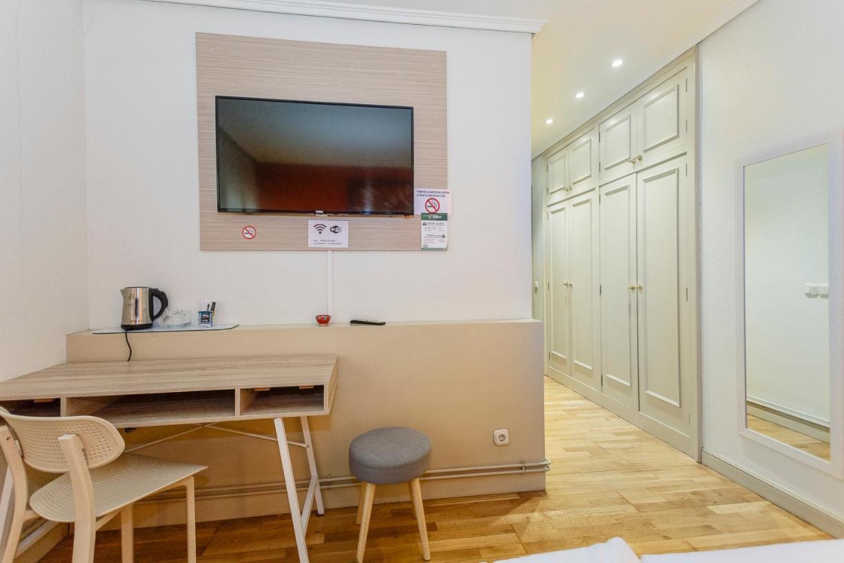 Hostal Rodas بنبلونة المظهر الخارجي الصورة