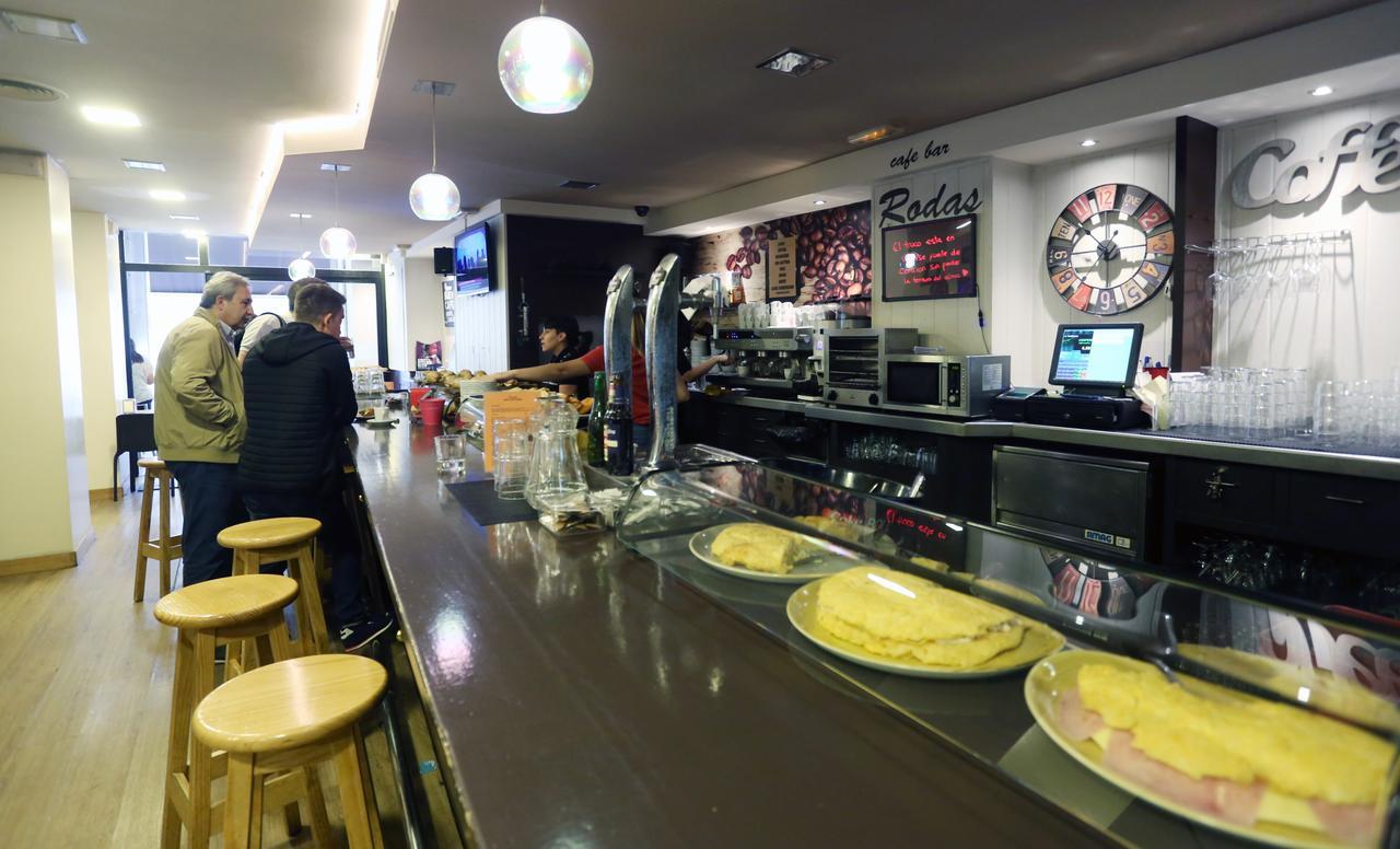 Hostal Rodas بنبلونة المظهر الخارجي الصورة